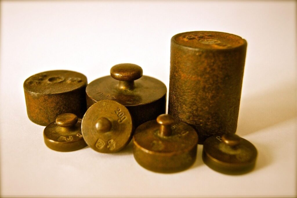 weights, iron, kilo, grams, copper, metal, rust, altstoff, recycling, raw material, heavy, collect, hodge podge, old, kilo, kilo, kilo, grams, grams, grams, grams, grams